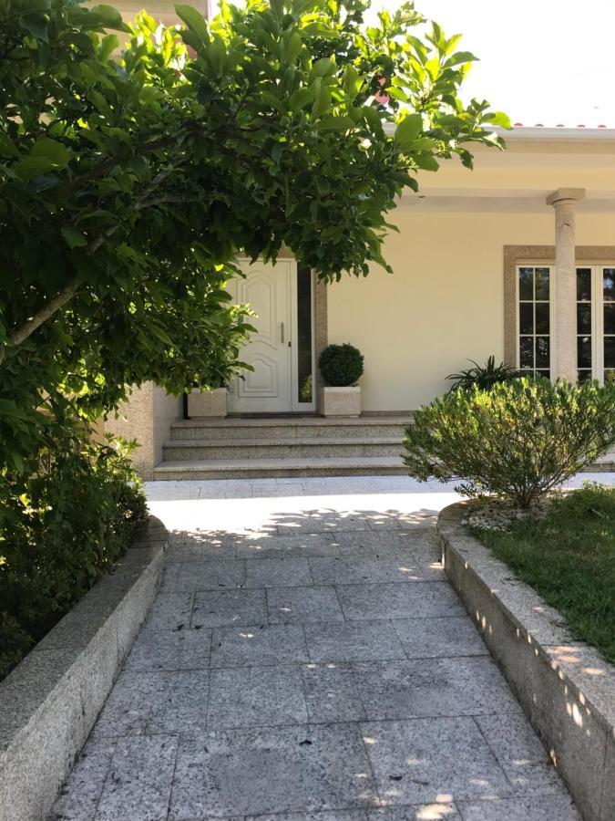 Camelias Bed & Breakfast Guimarães Exterior foto